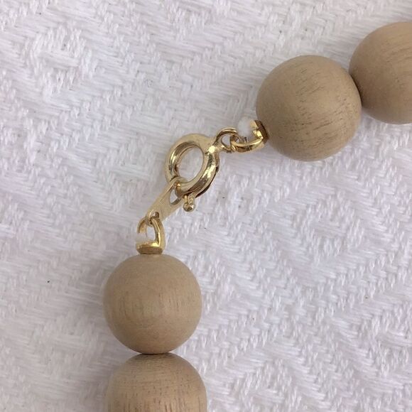 Natural Wood Bead Geometric Necklace - Picture 8 of 9